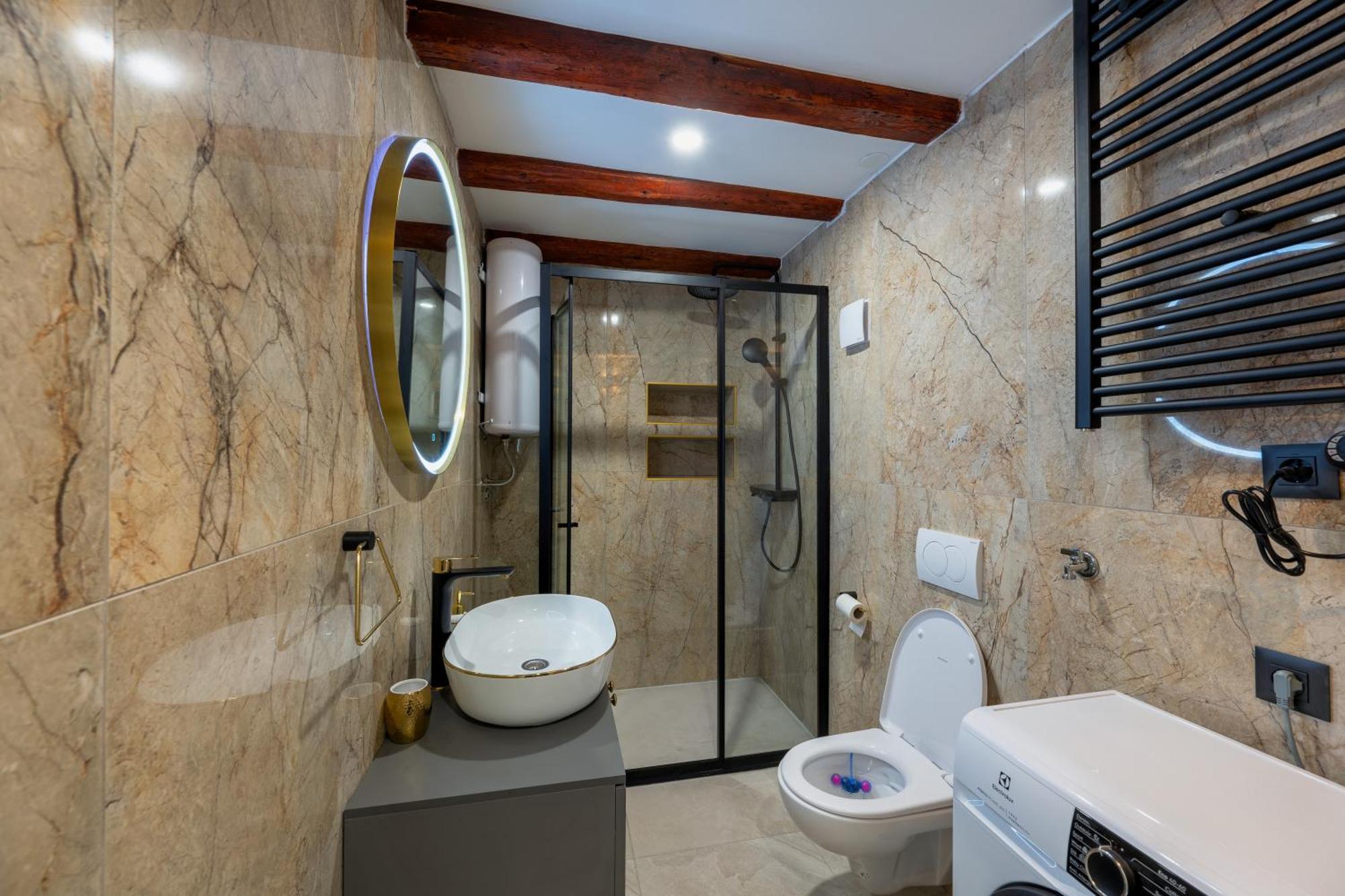 Appartement Bernard Deluxe Renovated Peaceful Old Town Gem à Split Extérieur photo